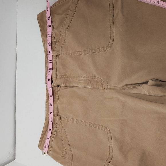 Chico's Women's Khaki Stretch Front/Back Pocket Zip Button Closure Capri Cargo - Picture 6 of 9